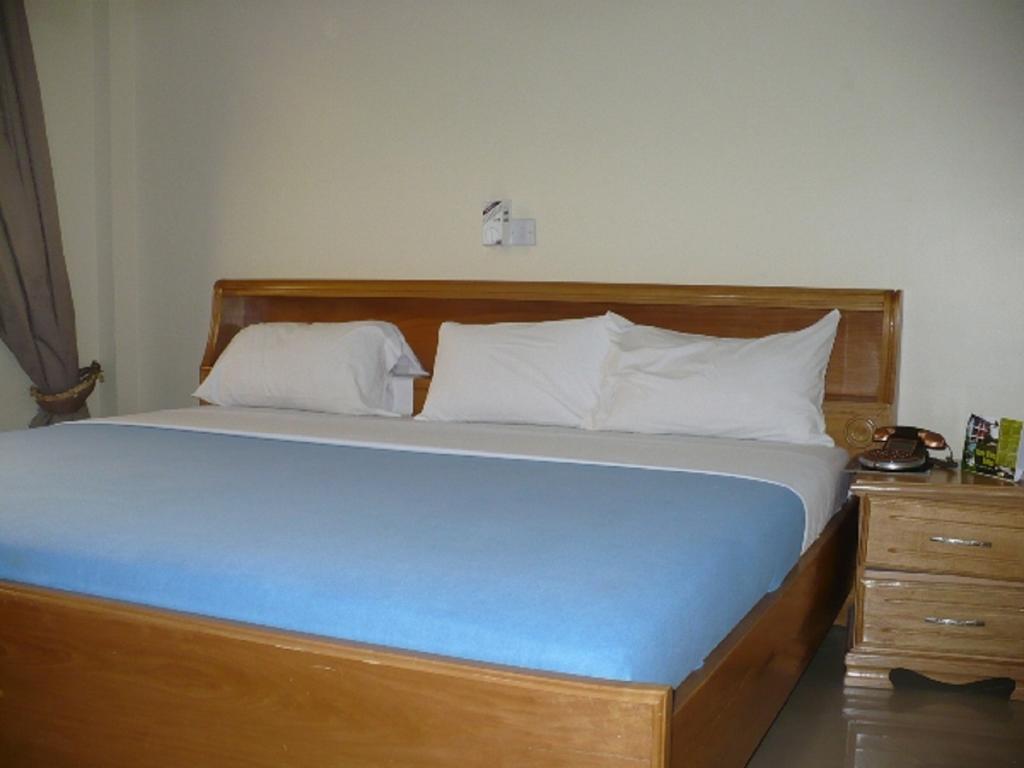 True Vine Hotel Кумаси Номер фото