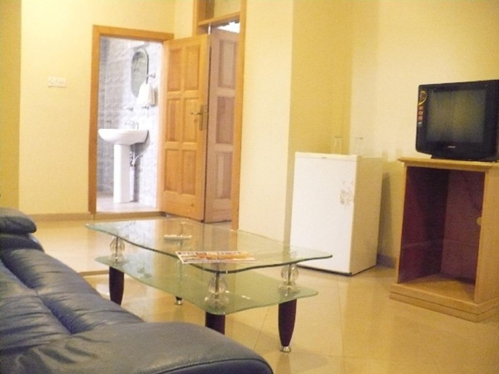 True Vine Hotel Кумаси Номер фото